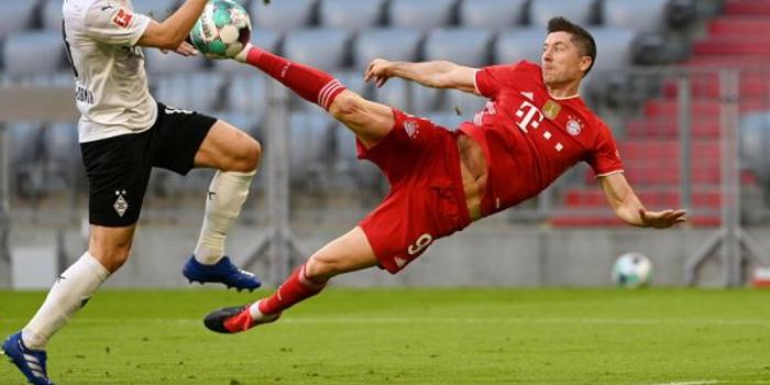  拜仁慕尼黑提前锁定德甲半程冠军创纪录